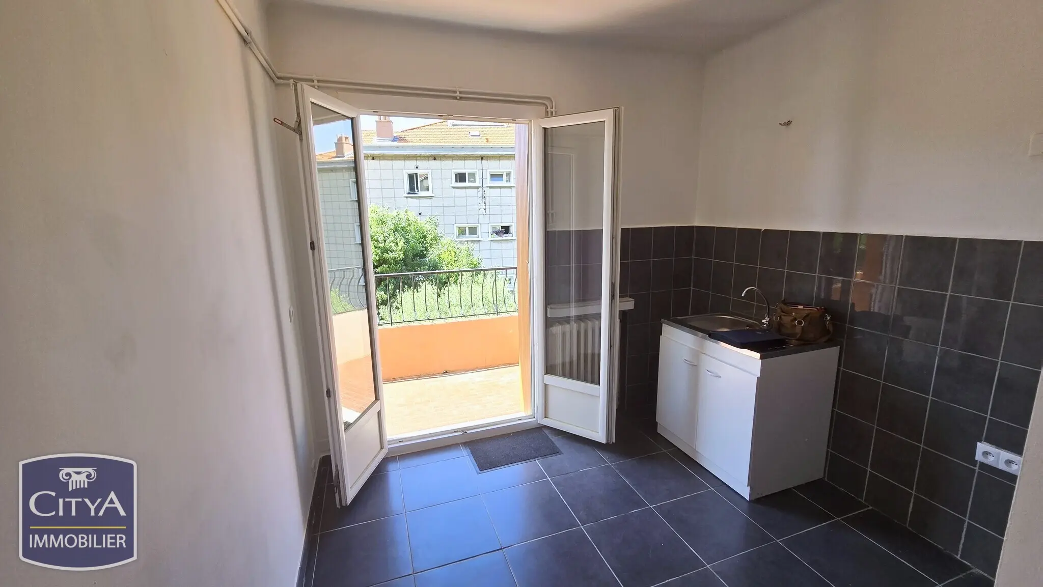 Photo 2 Appartement 3 pièces 79.35m²