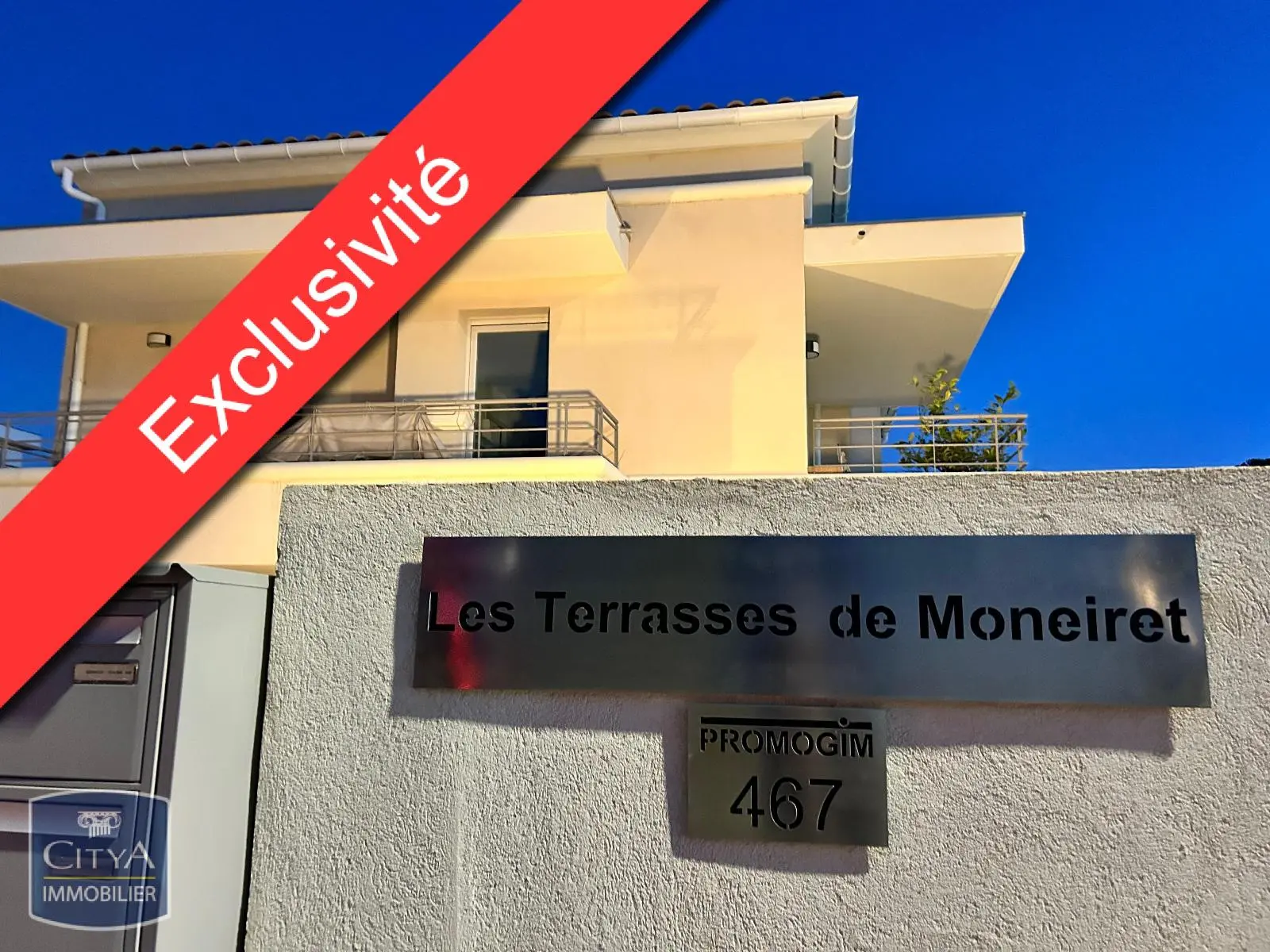 Photo 1 Parking 14m²