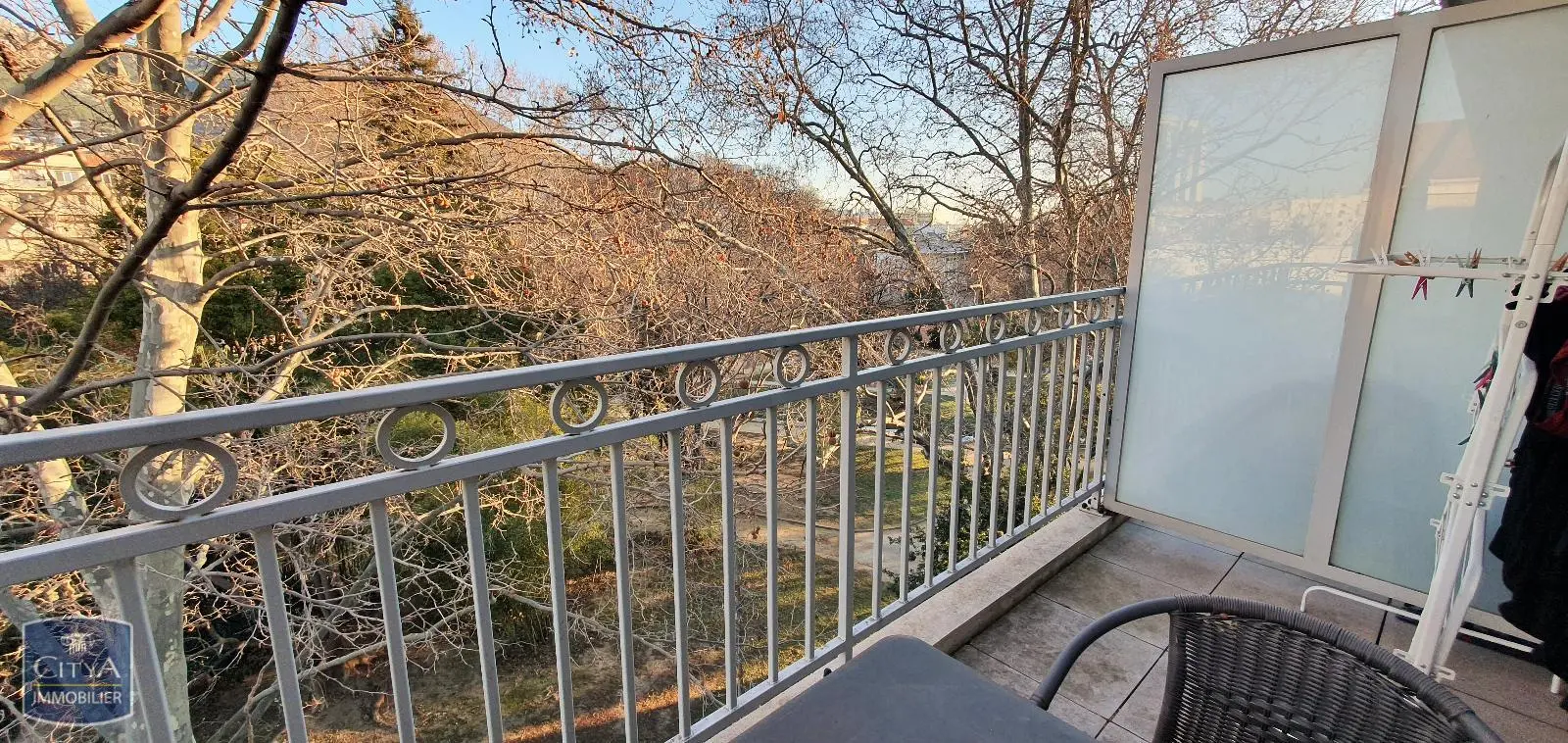 Photo 1 Appartement 1 pièce 24.6m²