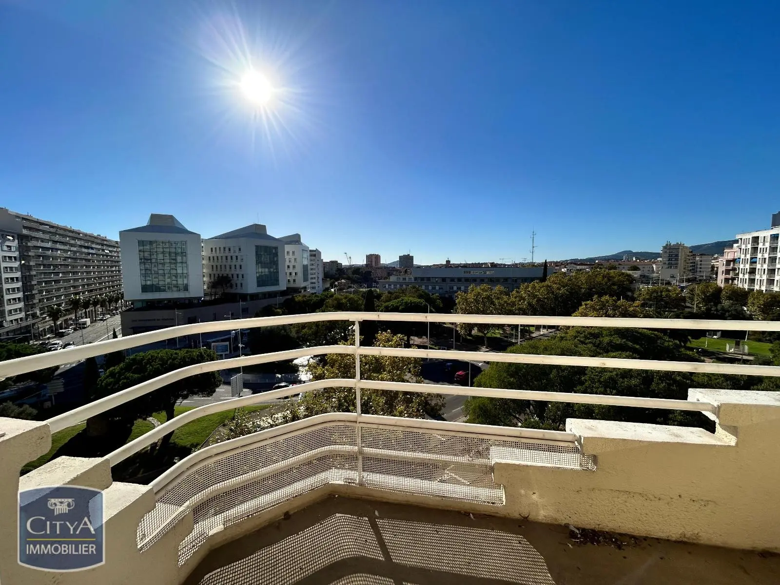 Photo 1 Appartement 4 pièces 100m²