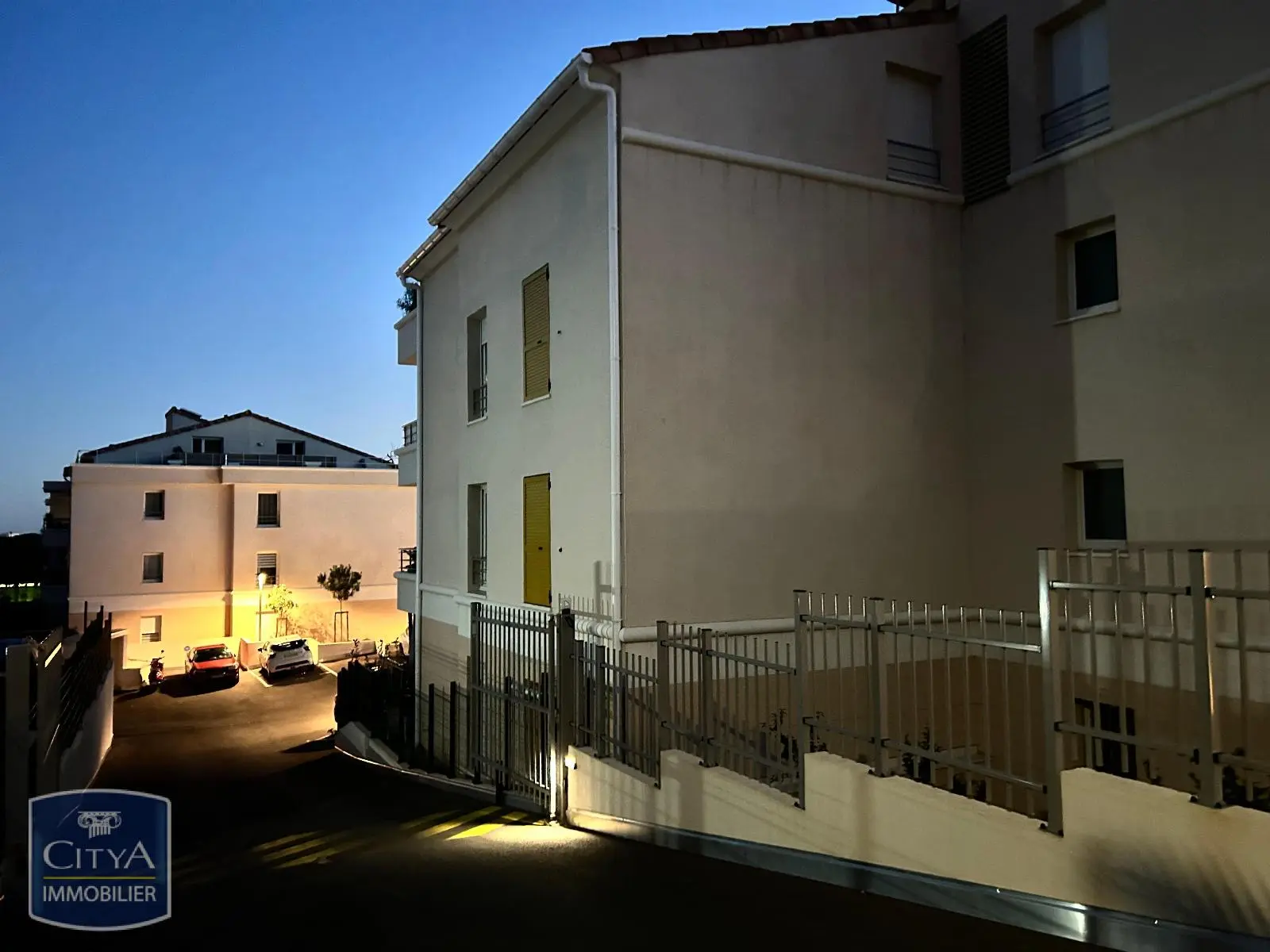 Photo 2 Parking 14m²