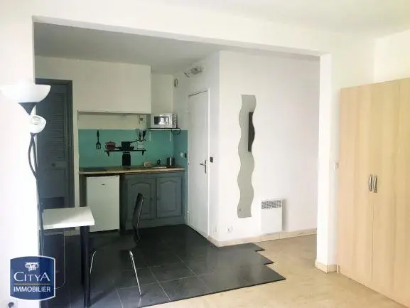 Photo 1 Appartement 1 pièce 23.6m²