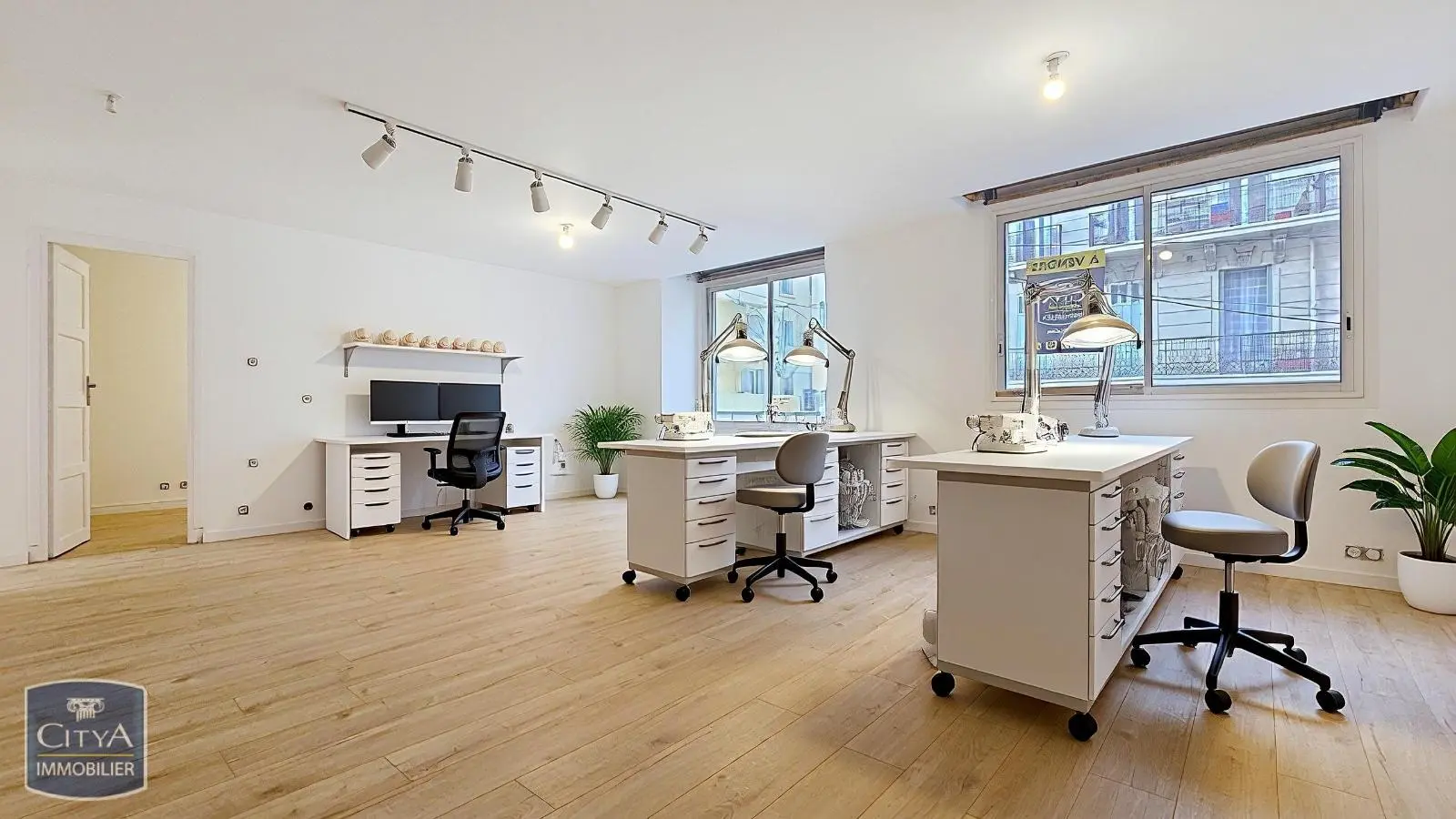 Photo 3 Local Professionnel 4 pièces 94.87m²