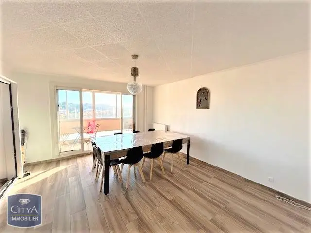 Photo 2 Appartement 4 pièces 96m²