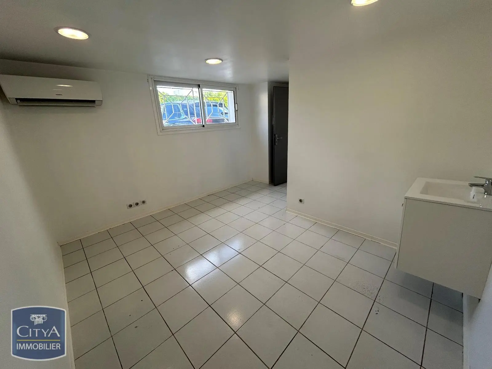 Photo 1 Local Commercial 9.8m²