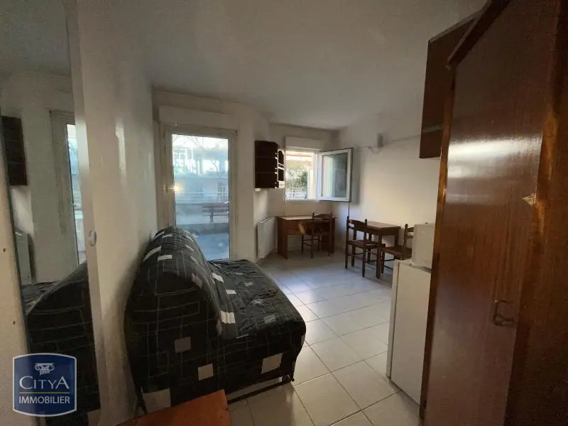 Photo 2 Appartement 1 pièce 18.78m²