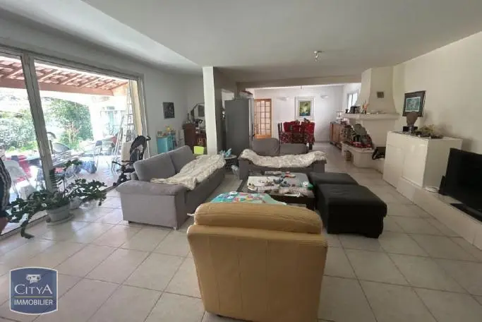 Photo 2 Maison 5 pièces 174.21m²