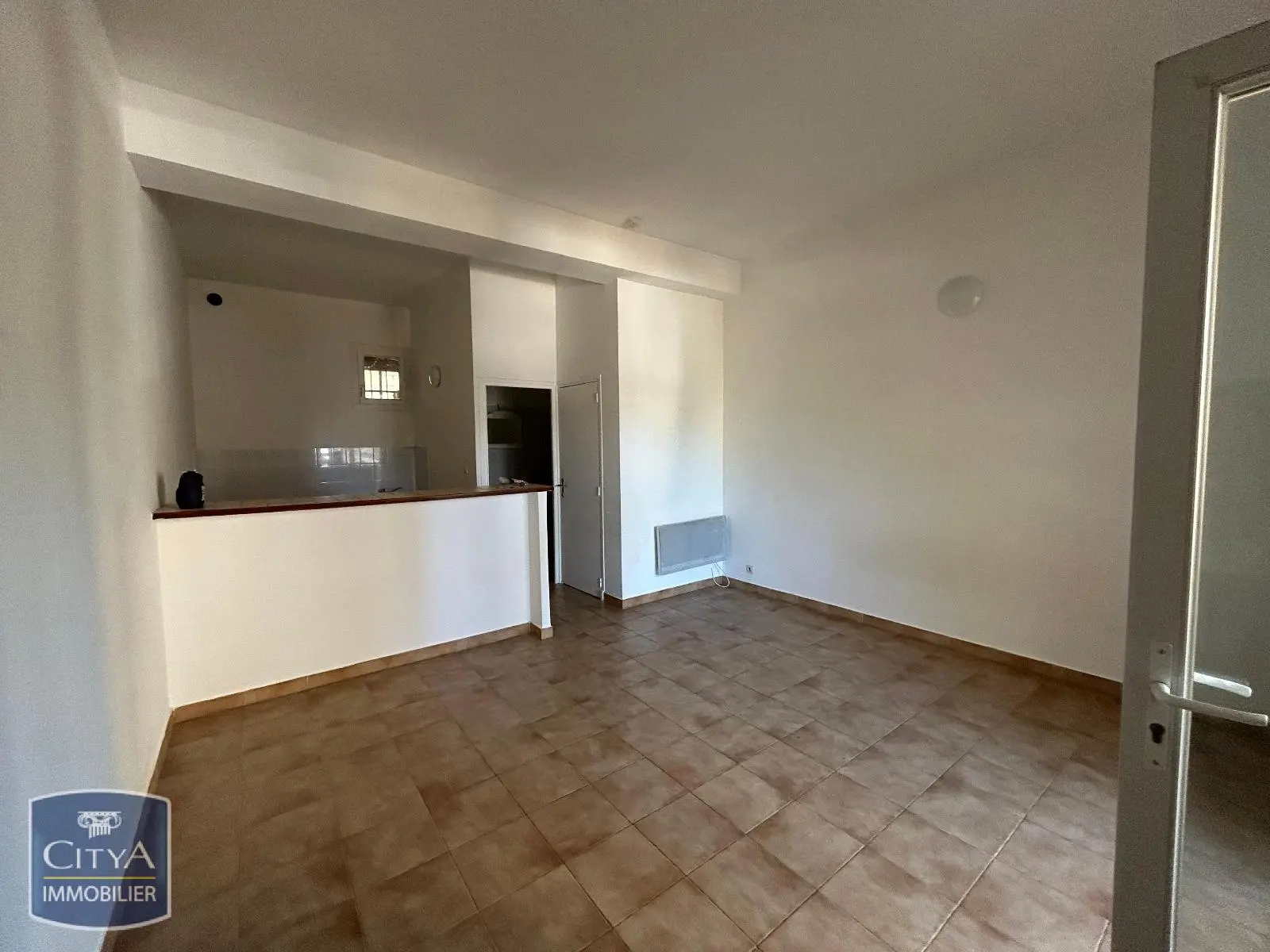 Photo 2 Appartement 1 pièce 30.87m²