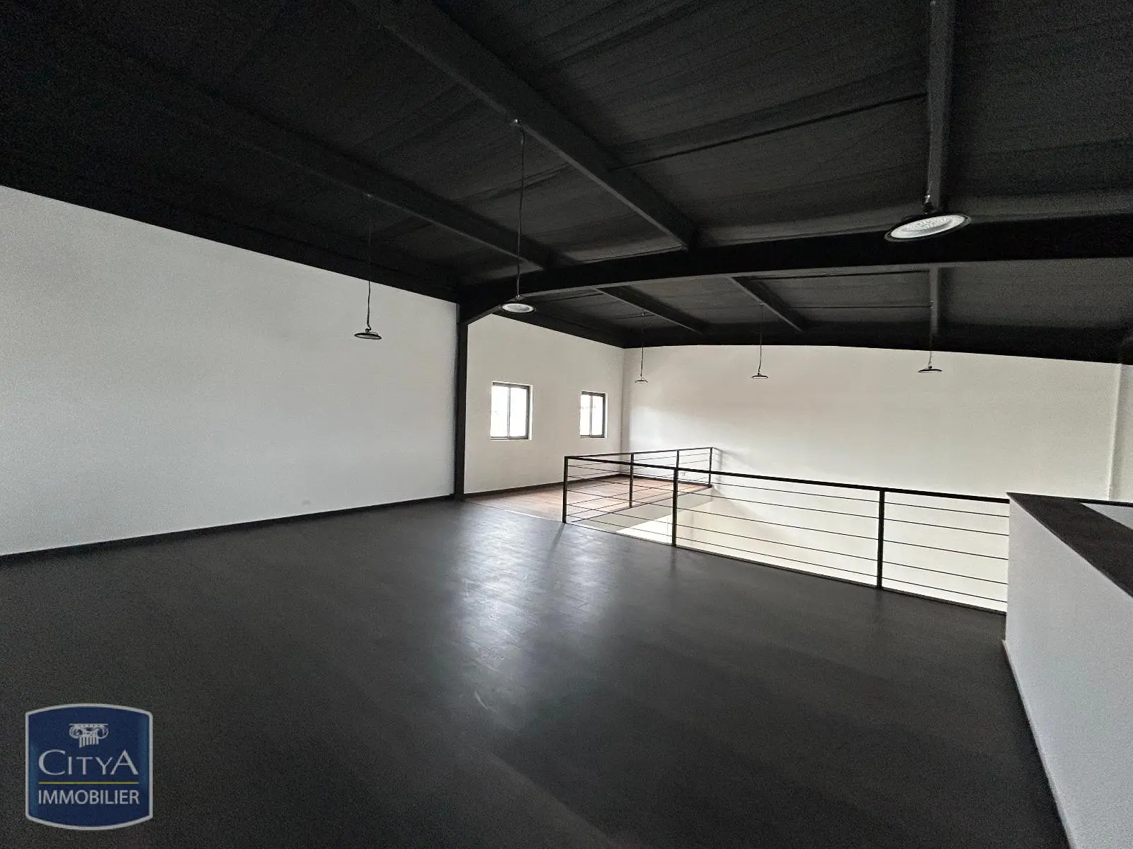 Photo 7 Local Commercial 174.71m²