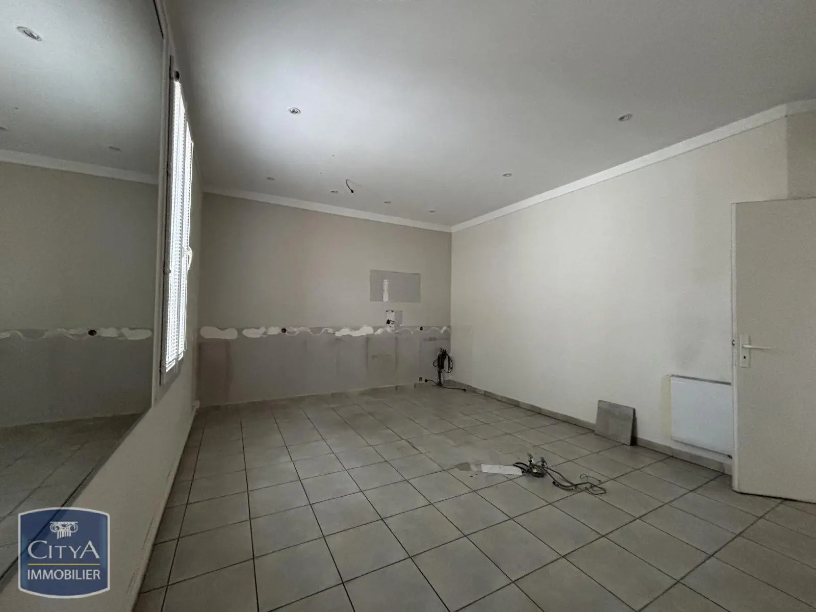 Photo 7 Local Commercial