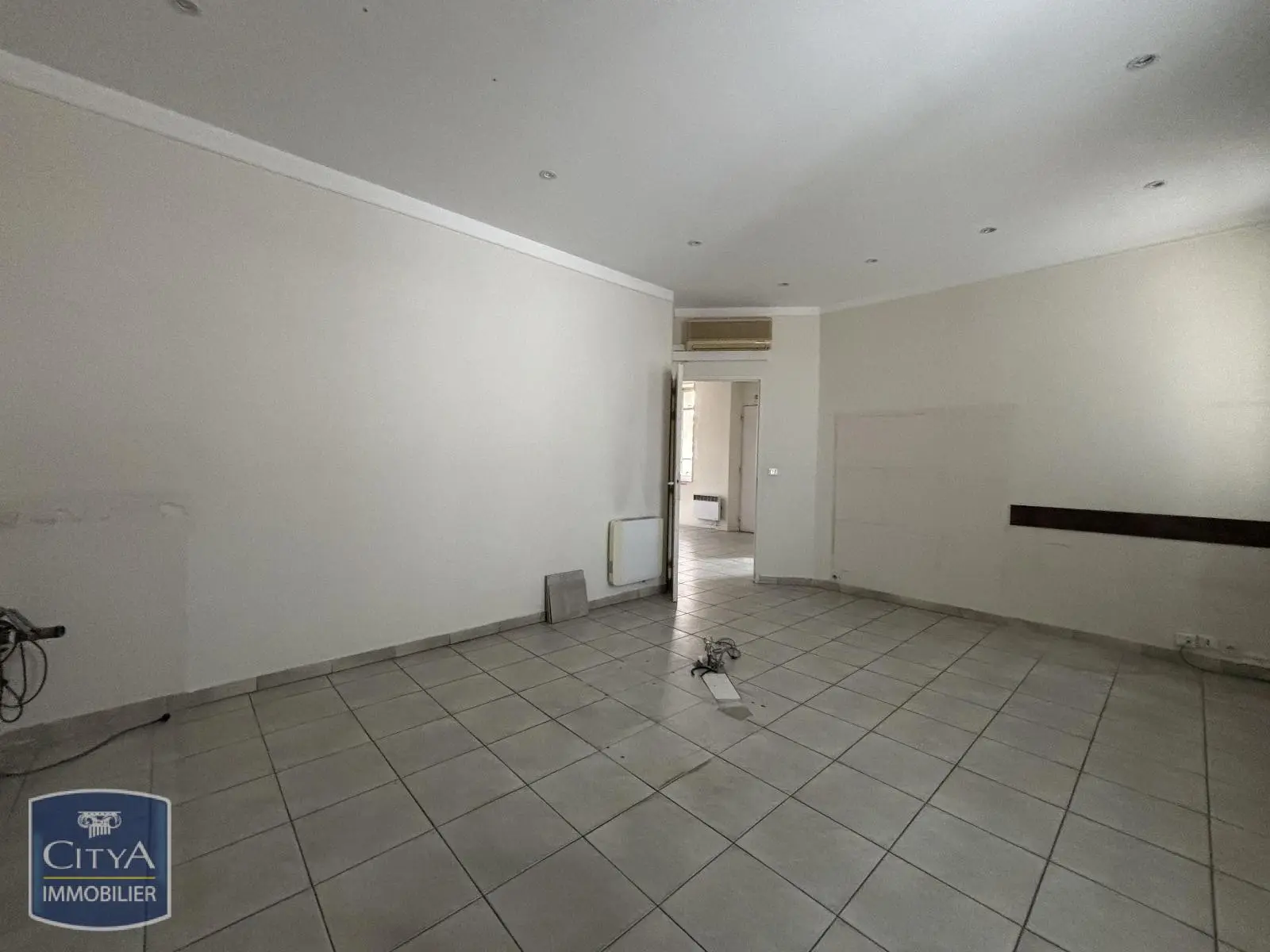 Photo 8 Local Commercial