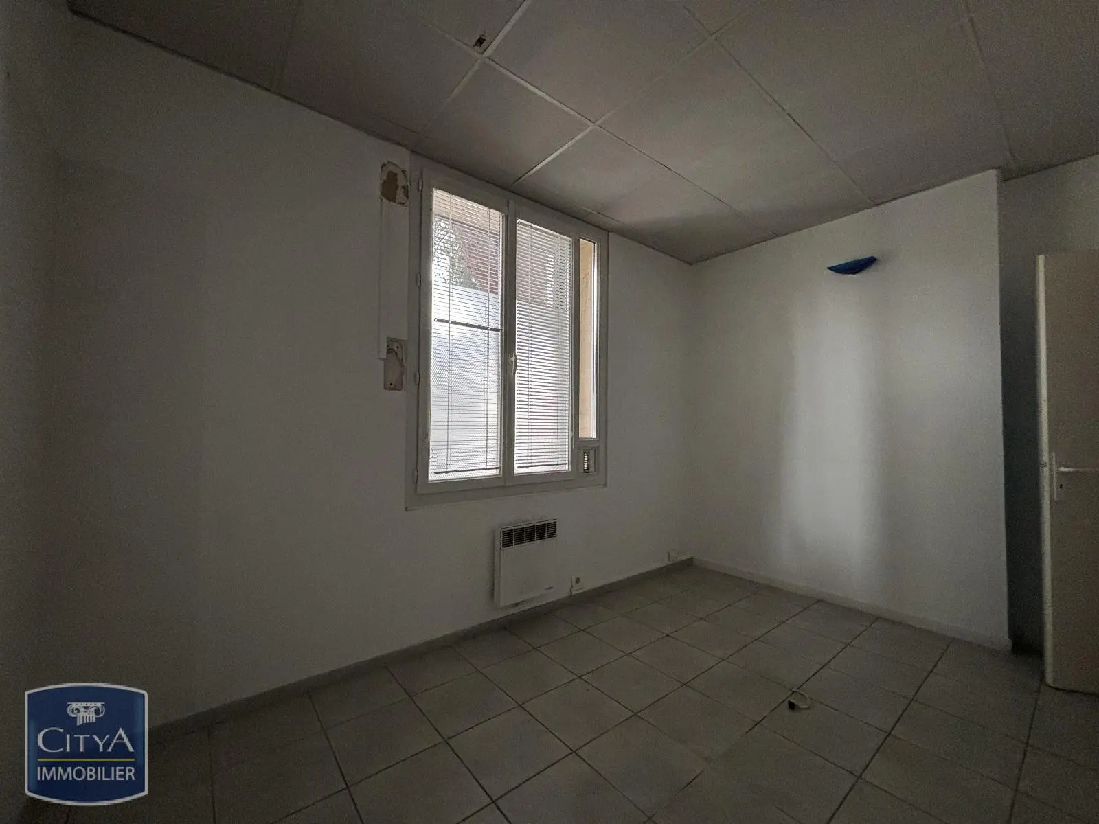 Photo 9 Local Commercial