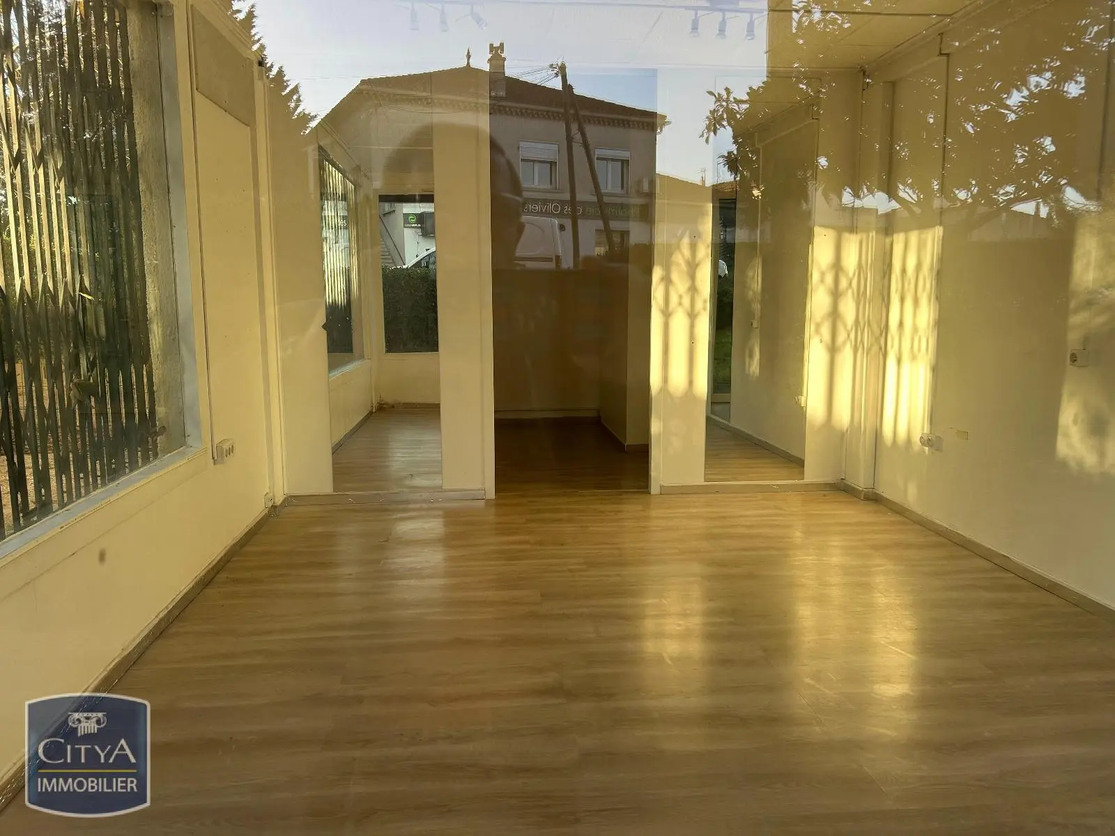 Photo 5 Local Commercial