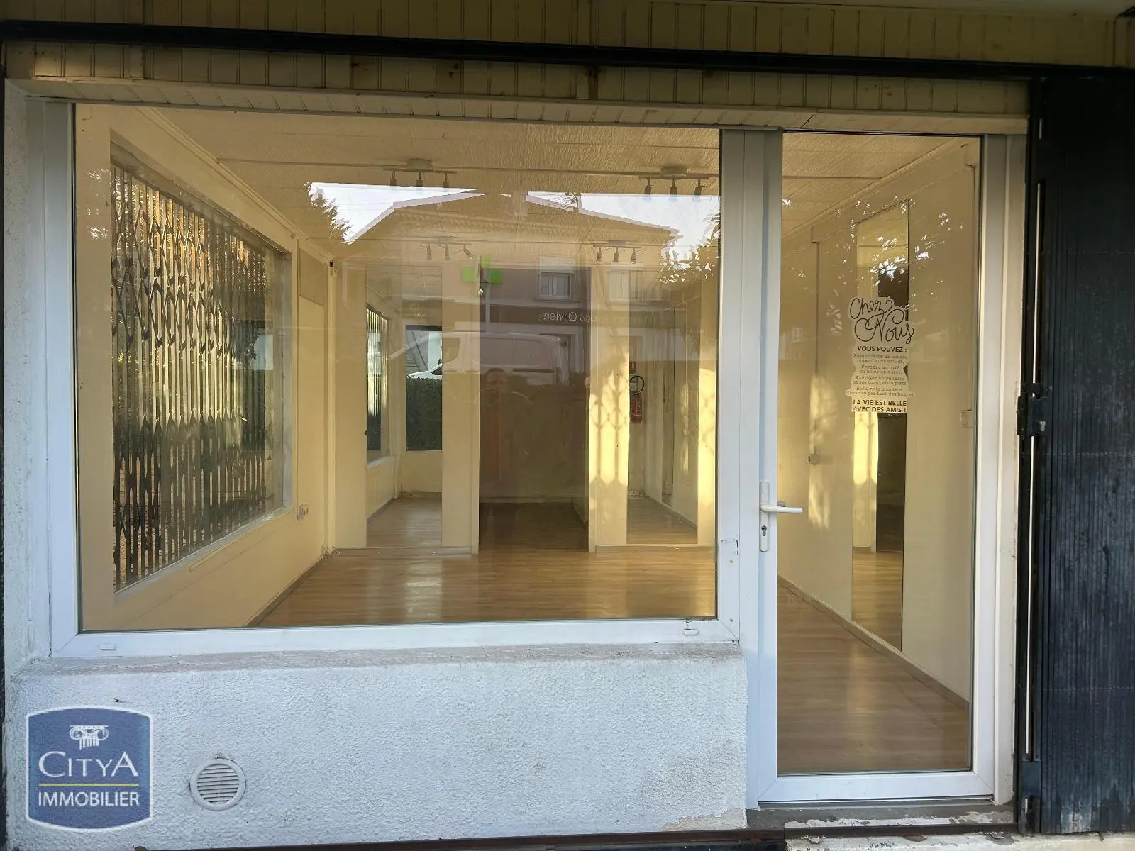 Photo 3 Local Commercial