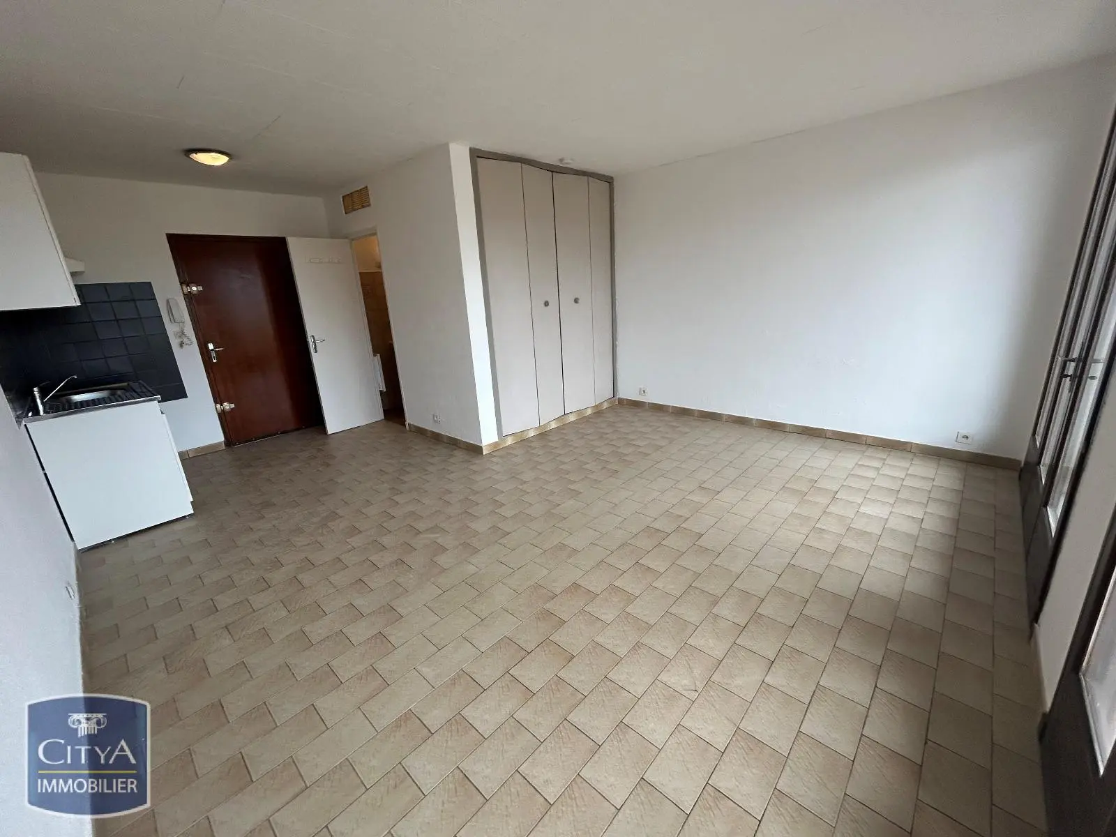 Photo 2 Appartement 1 pièce 26.31m²