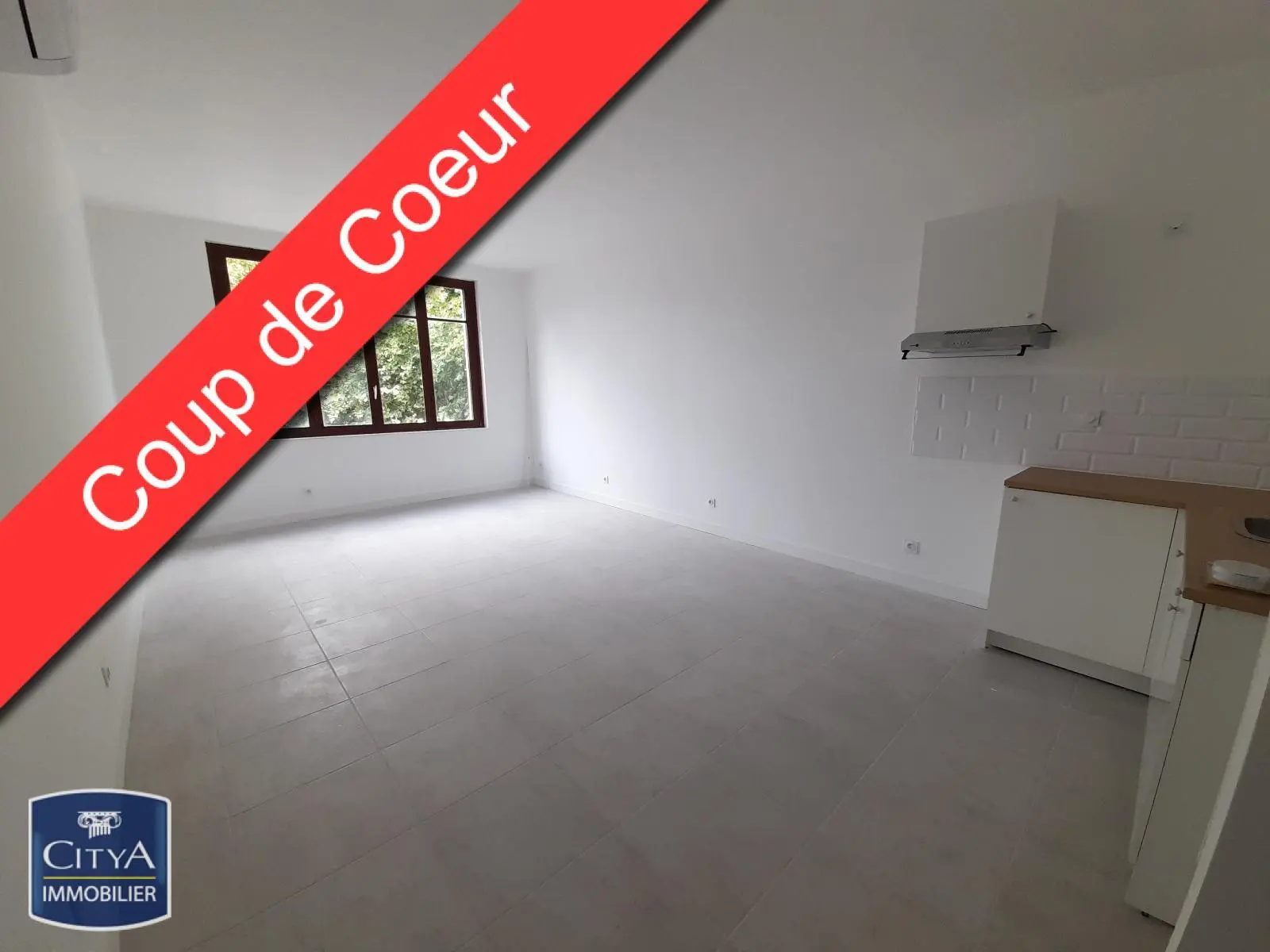 Photo 1 Appartement 1 pièce 31.53m²