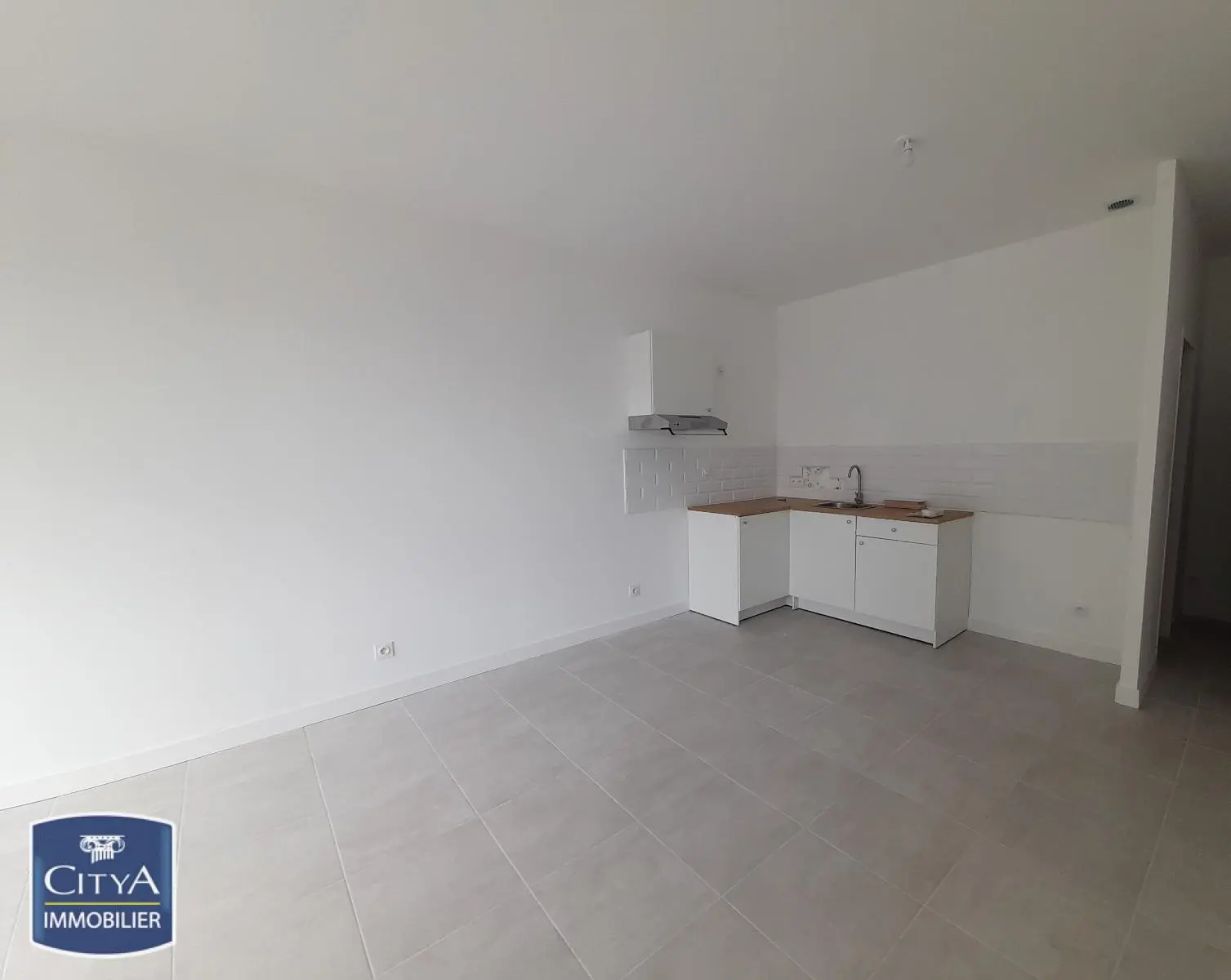 Photo 2 Appartement 1 pièce 31.53m²