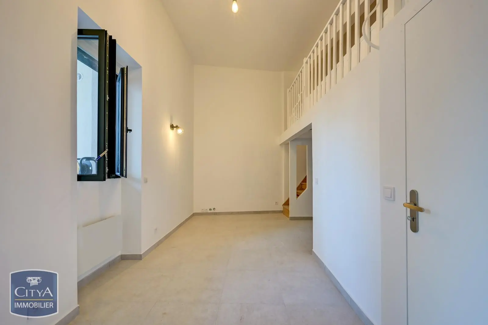 Photo 3 Appartement 1 pièce 35.51m²