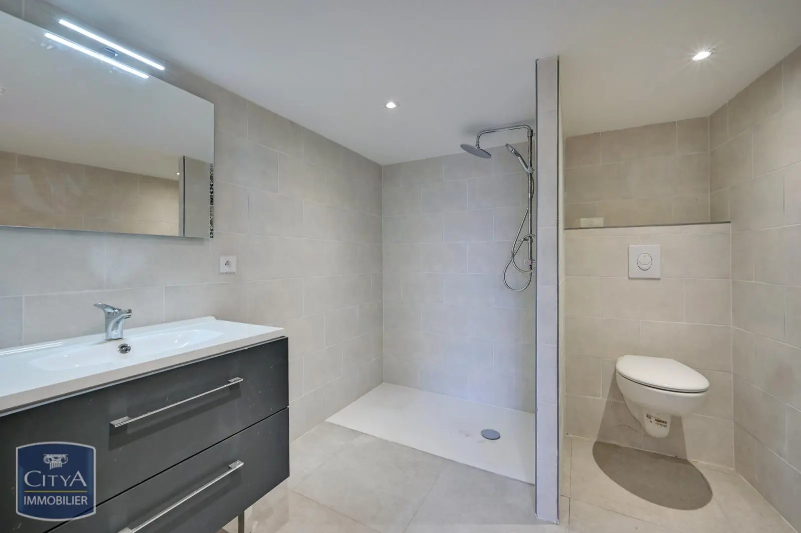 Photo 12 Appartement 1 pièce 35.51m²