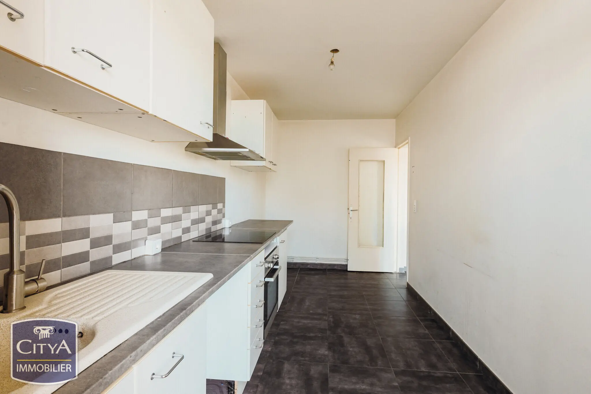 Photo 3 Appartement 4 pièces 75m²