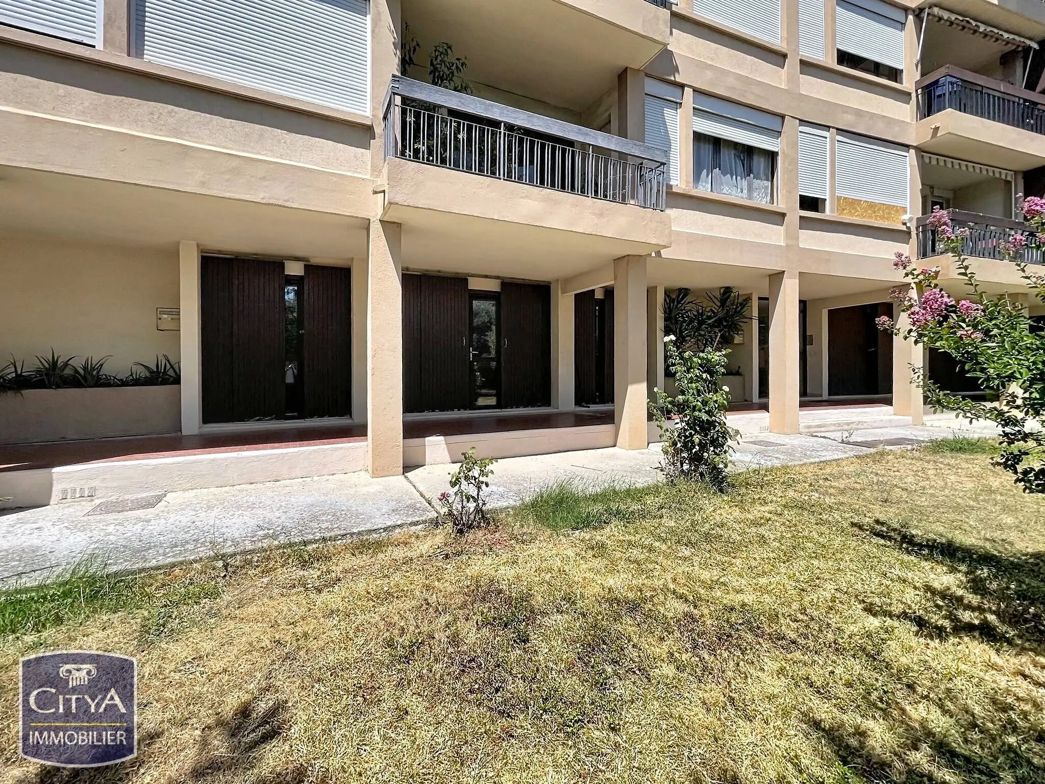Photo 2 Appartement 2 pièces 42m²