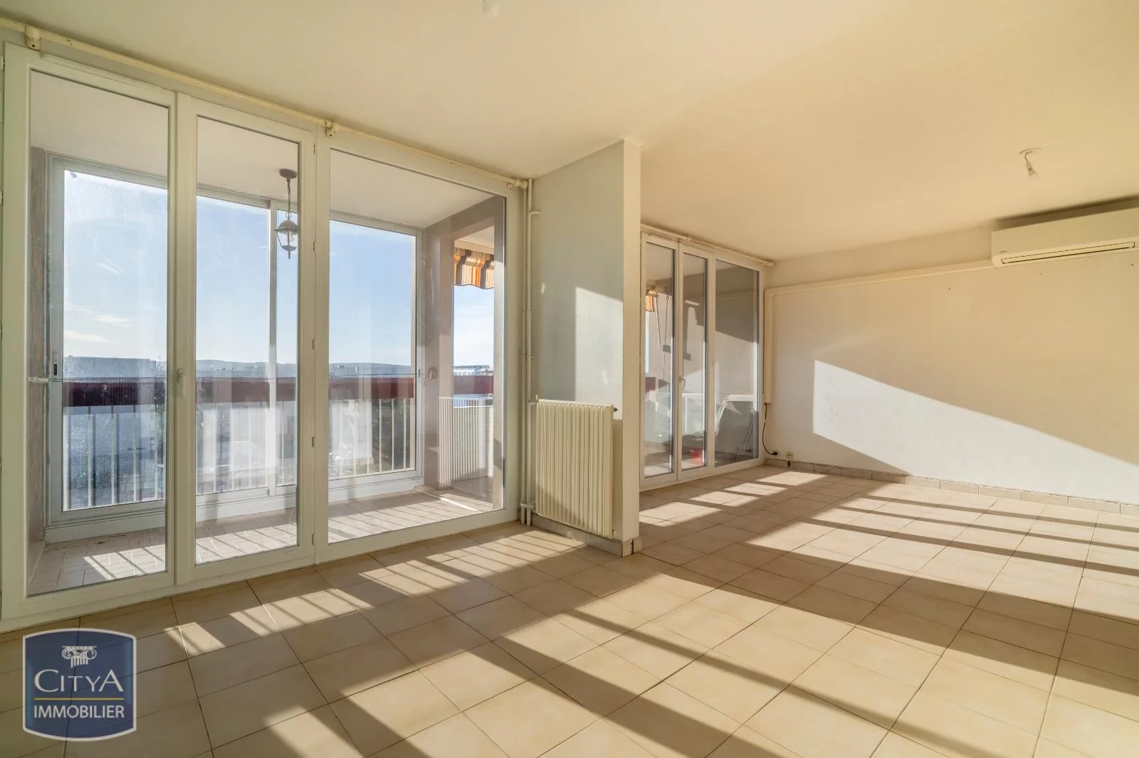 Photo 1 appartement Vitrolles