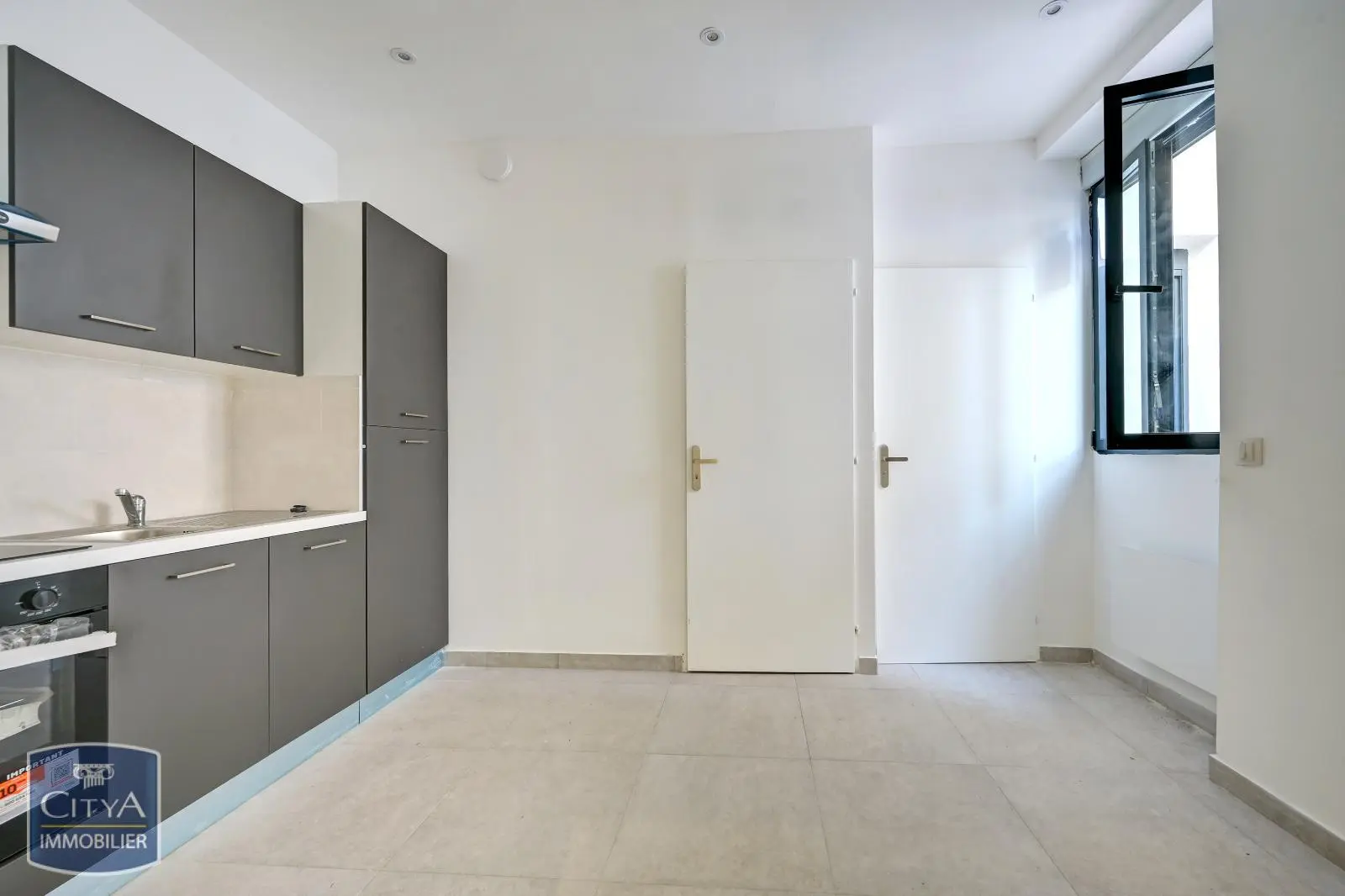 Photo 13 Appartement 1 pièce 32.21m²