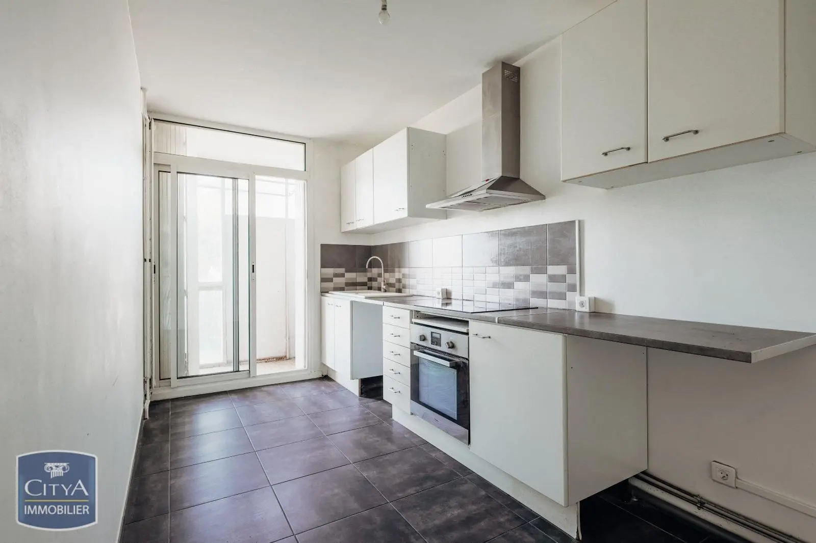 Photo 3 Appartement 4 pièces 75m²