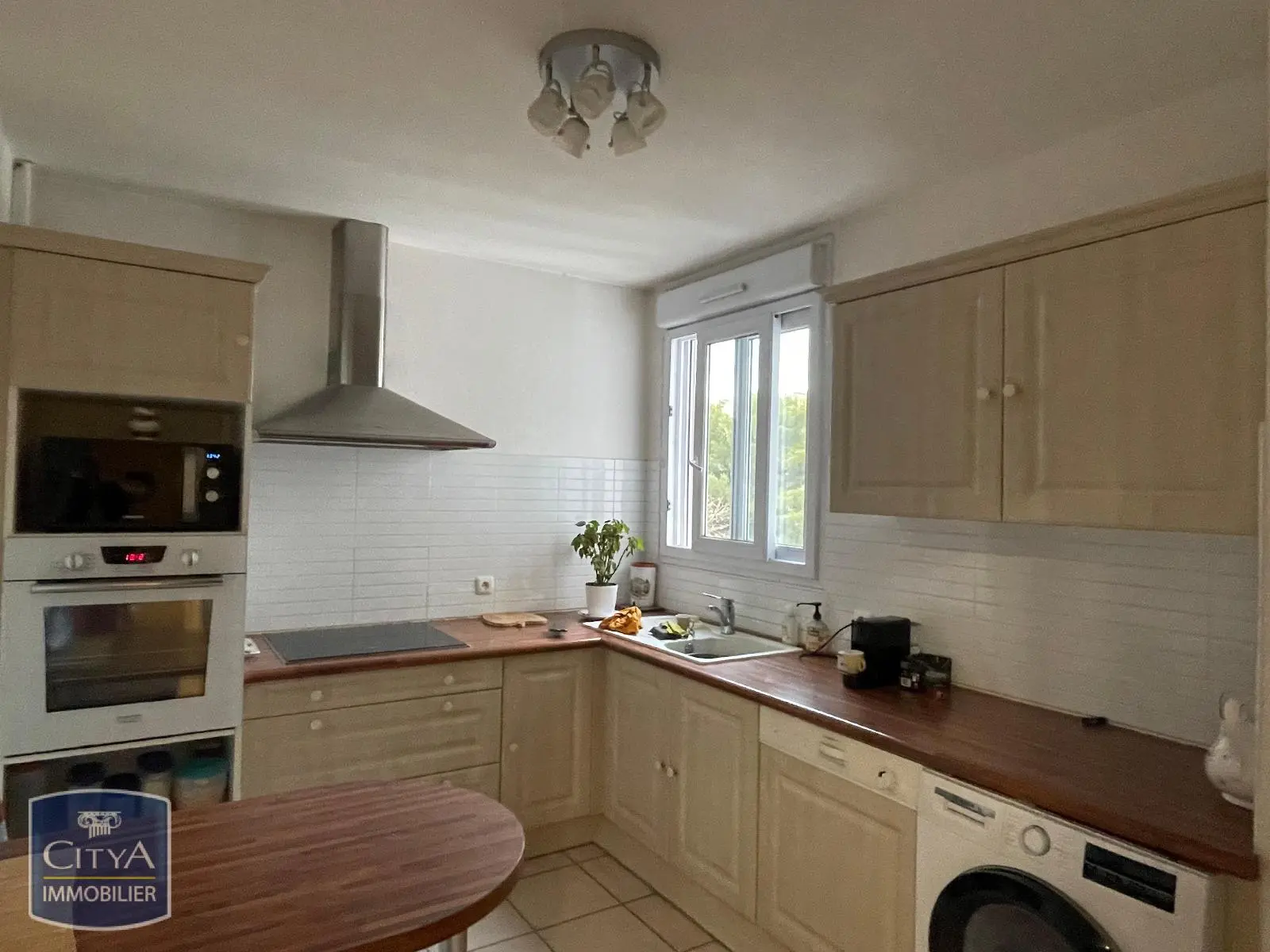 Photo 1 Appartement 3 pièces 77m²