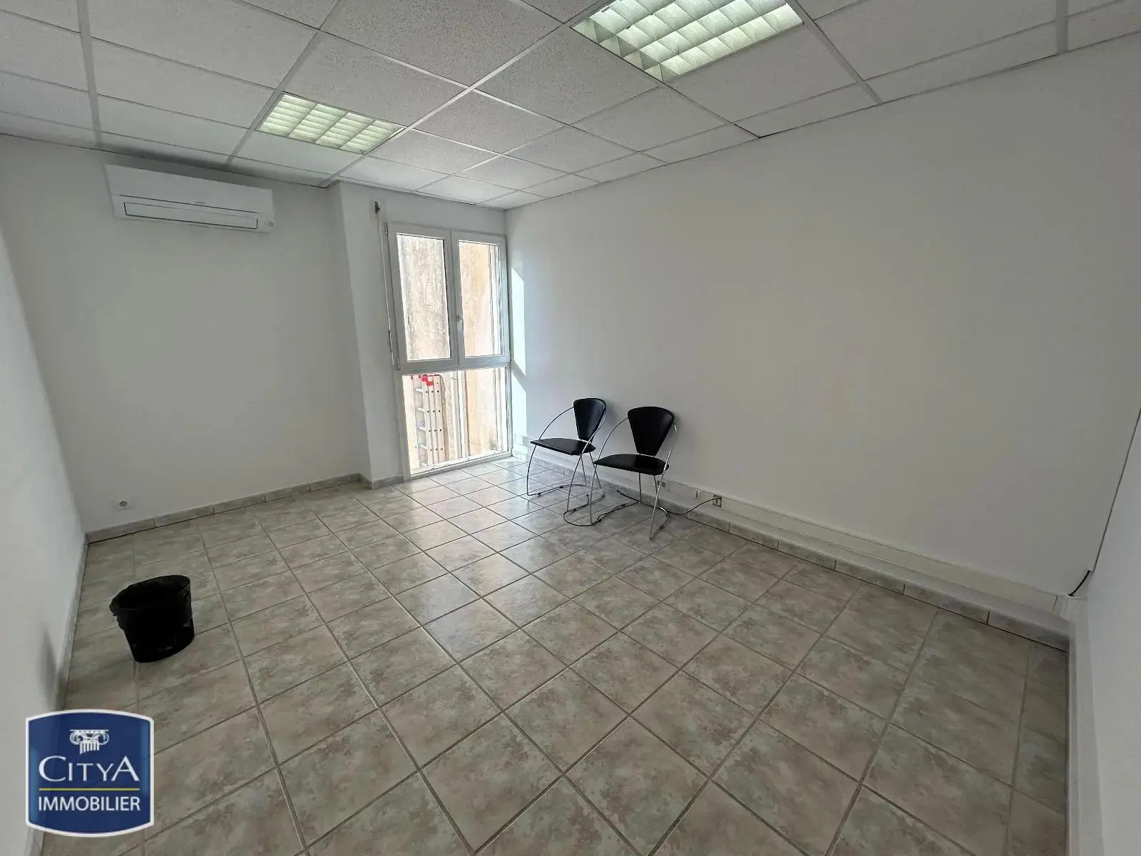 Photo 2 Local Commercial 70m²