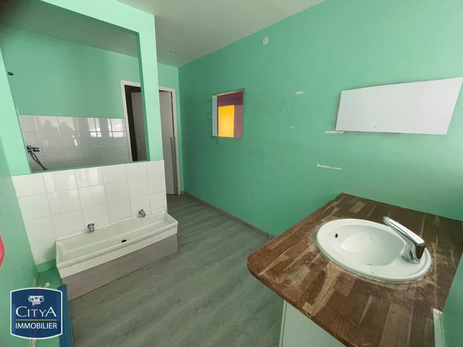 Photo 4 Local Commercial 210m²
