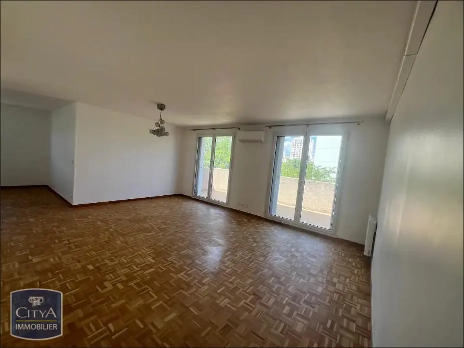 Photo 3 Appartement 4 pièces 100m²