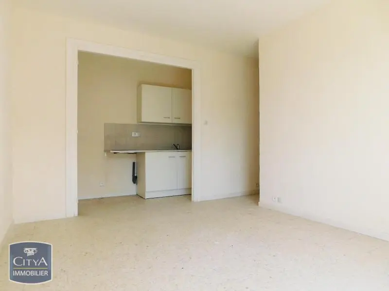 Photo 2 Appartement 1 pièce 20.96m²