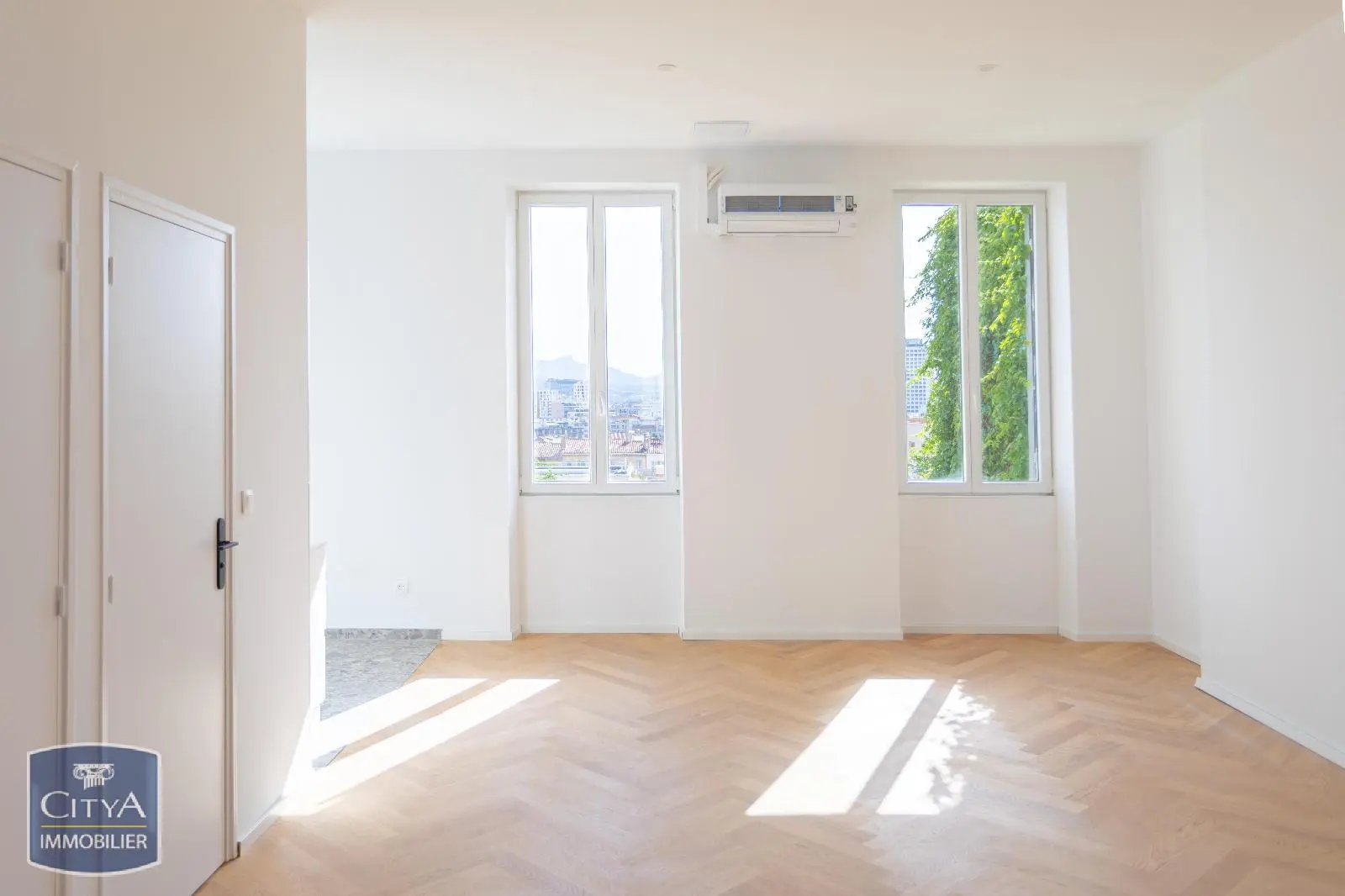 Photo 1 Appartement 3 pièces 79.74m²