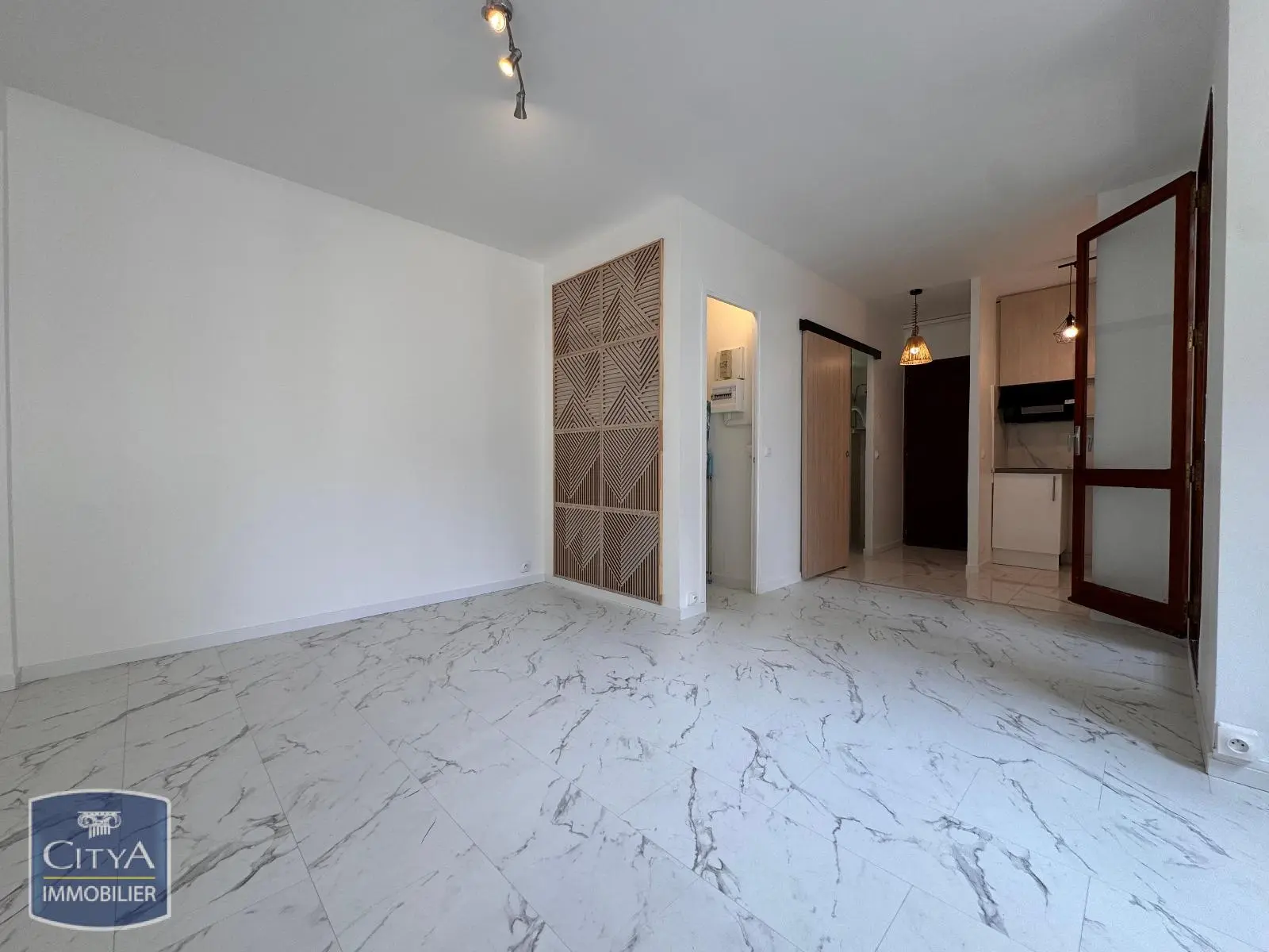 Photo 1 Appartement 1 pièce 30.43m²