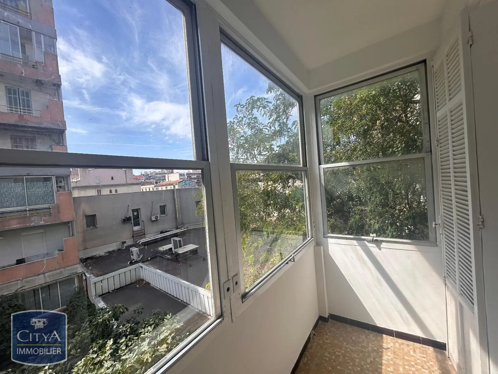 Photo 3 Appartement 1 pièce 28.9m²