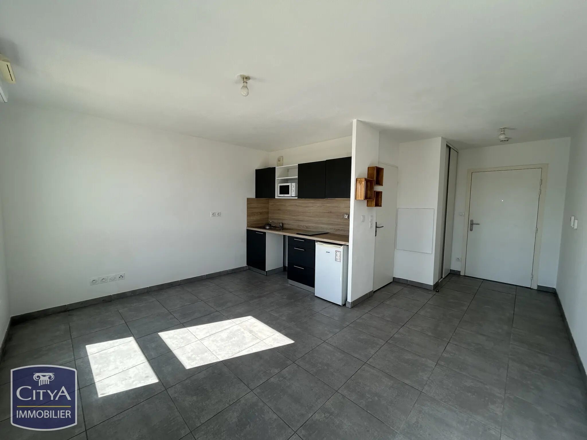 Photo 2 Appartement 1 pièce 26.3m²