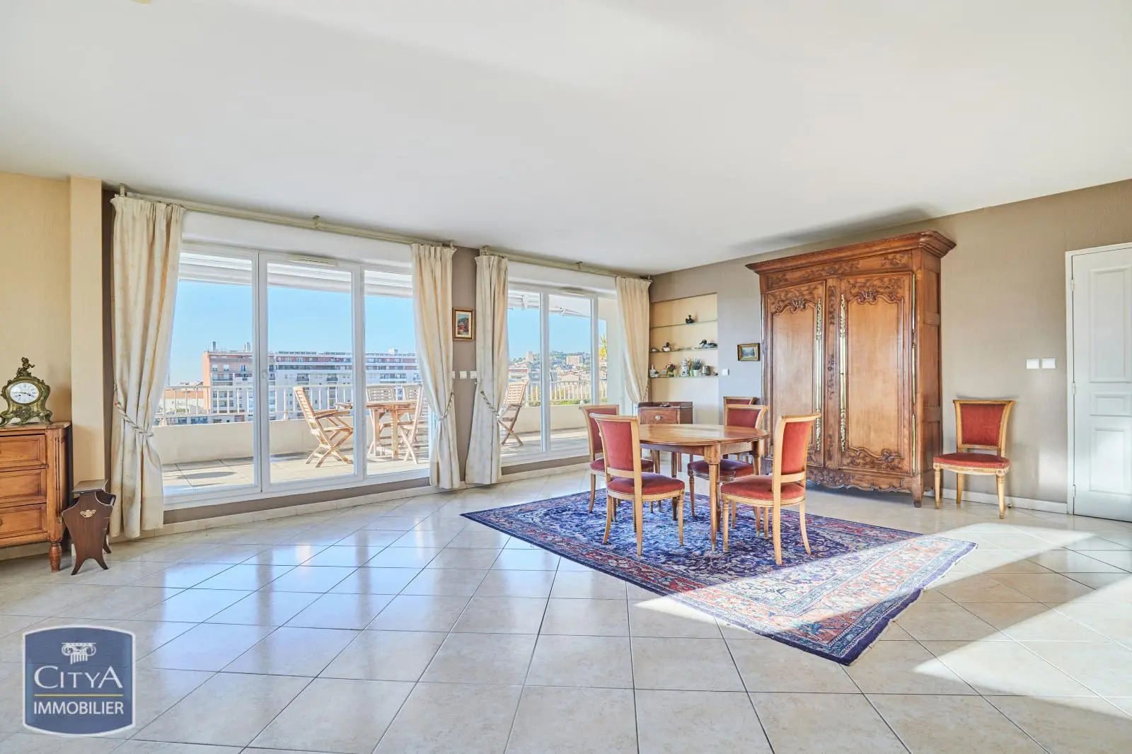 Photo 9 Appartement 4 pièces 126m²