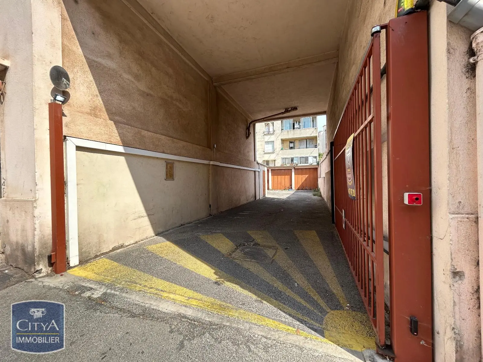 Photo 2 Parking 11m²