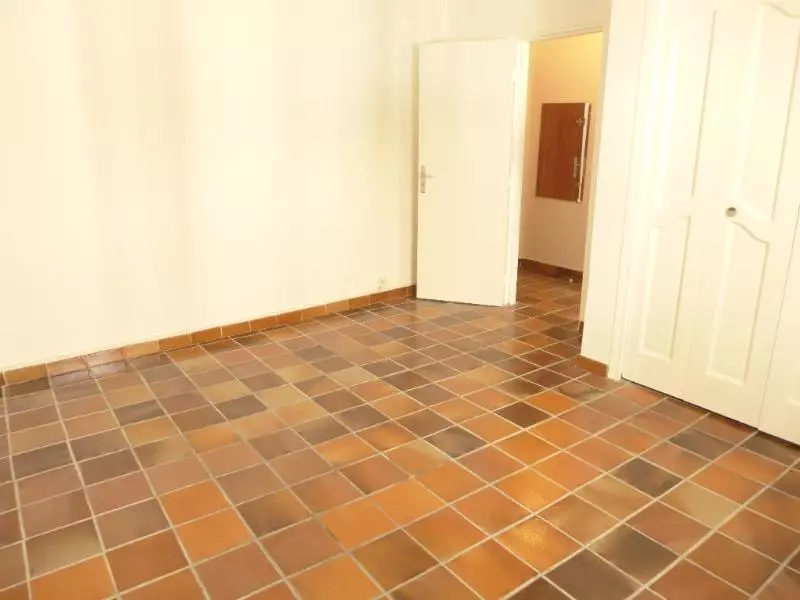 Illustration pour Appartement 1 pièce 23m² Photo Appartement 1 pièce 23m²