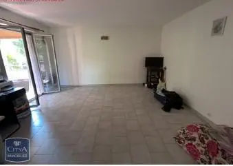 Photo 1 Appartement 1 pièce 34m²