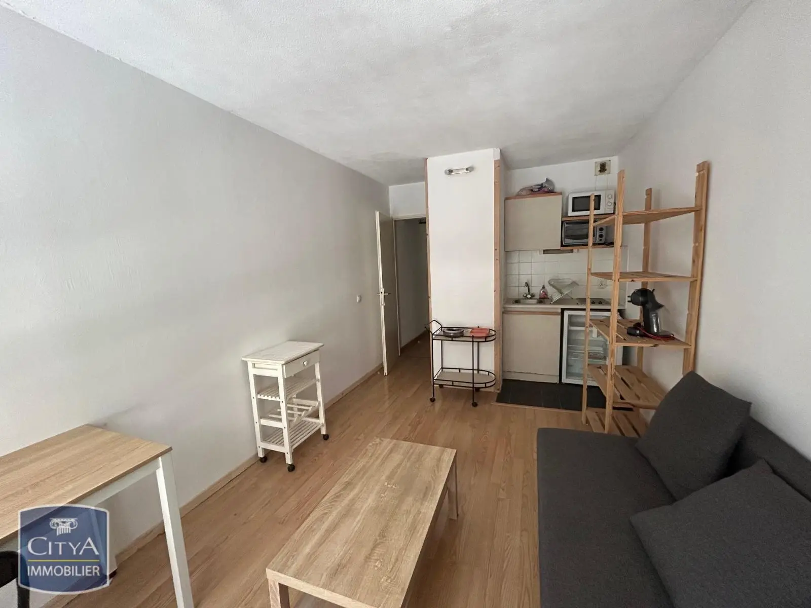 Photo 2 Appartement 1 pièce 18.05m²