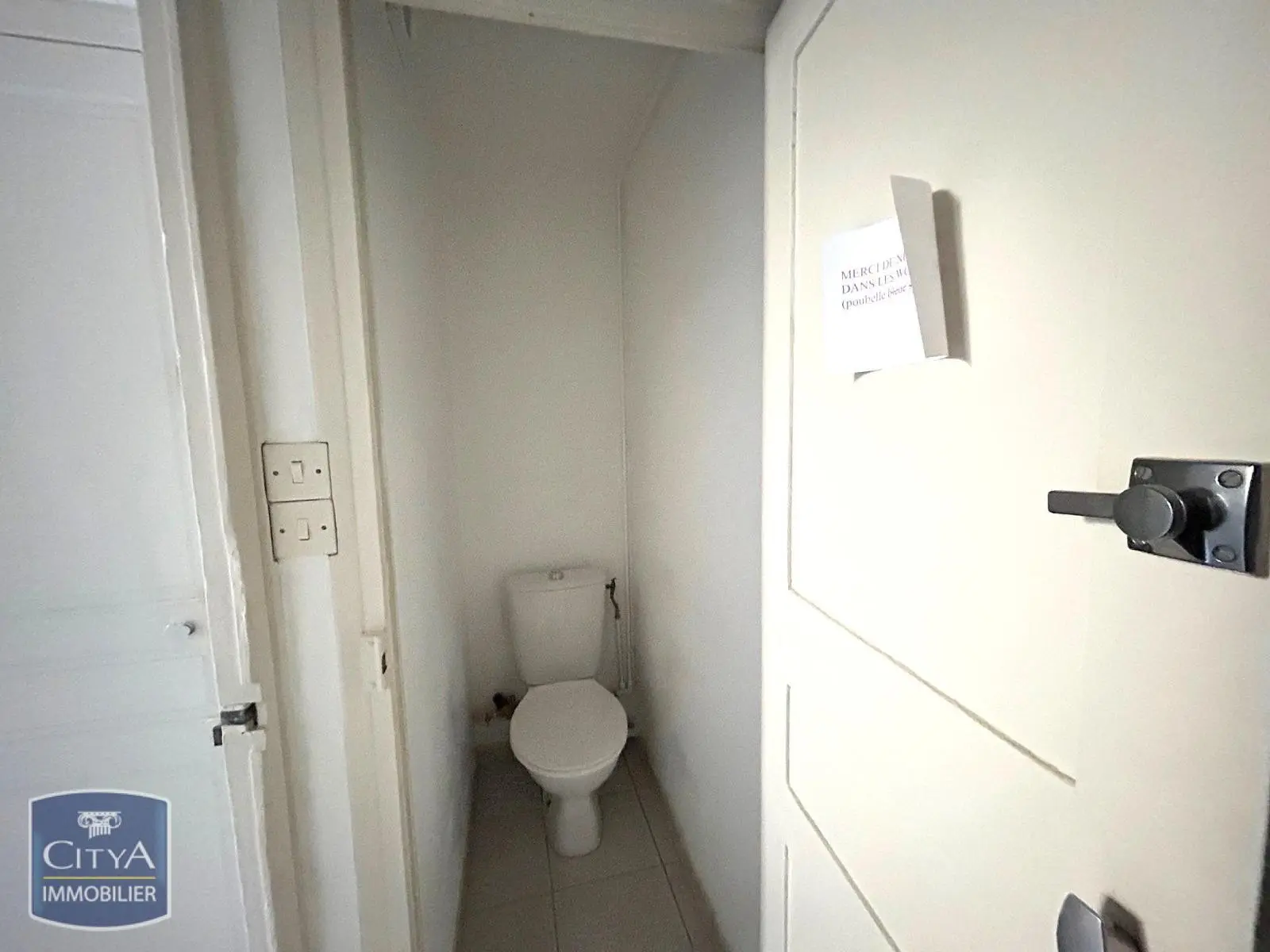 Photo 12 Local Professionnel