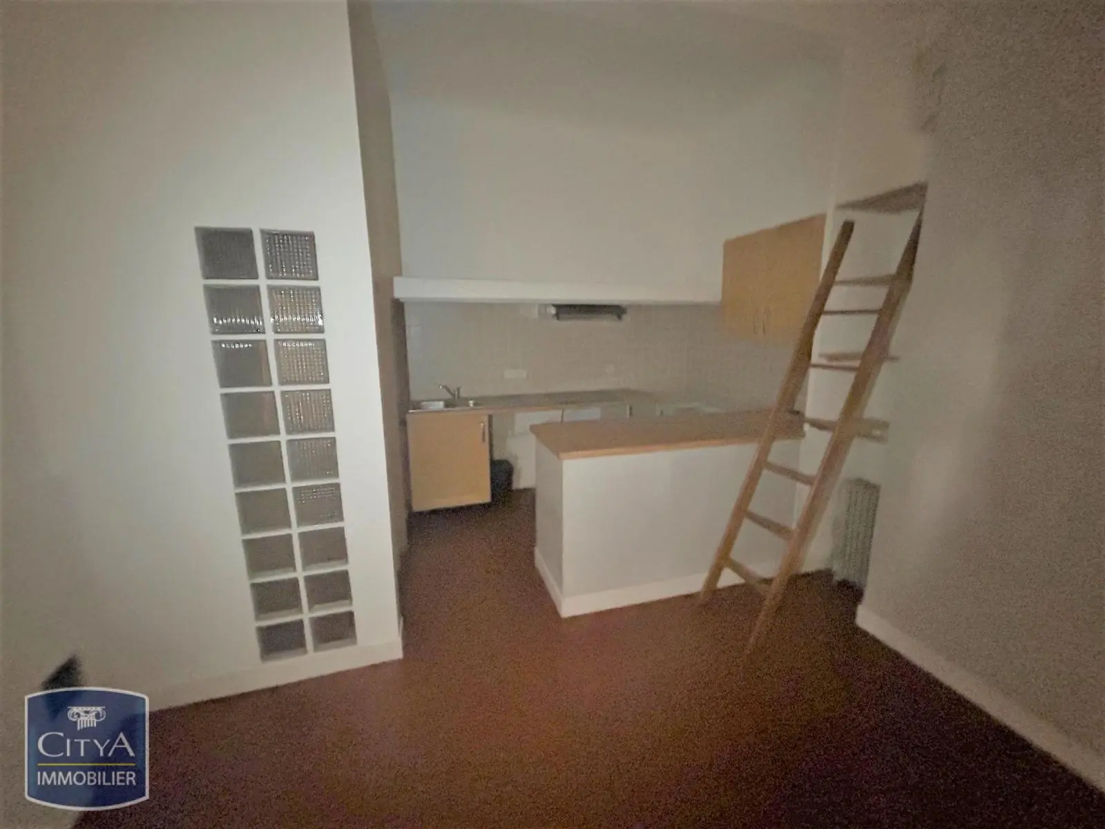 Photo 2 Appartement 1 pièce 23.32m²