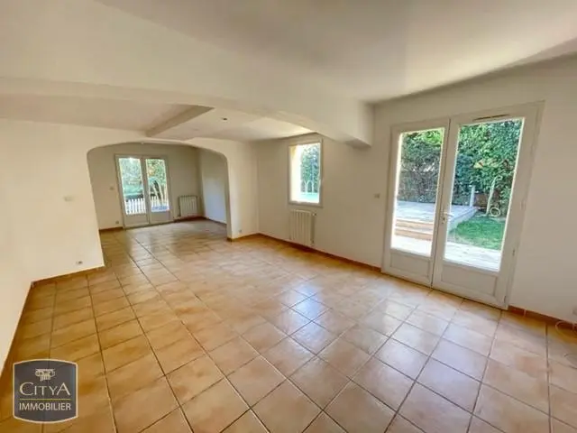 Photo 1 Maison 5 pièces 116.55m²