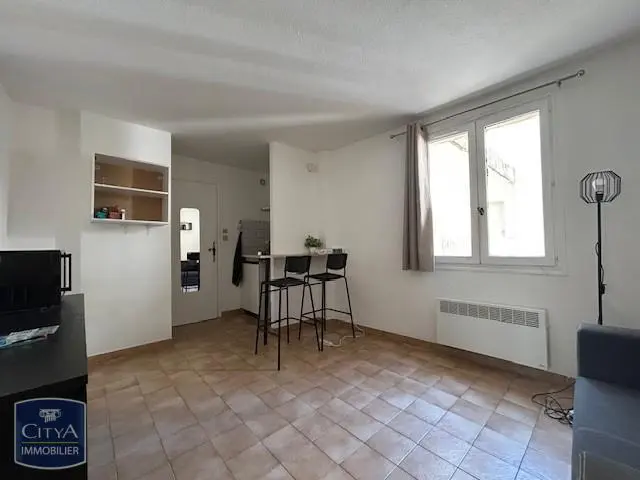 Photo 1 Appartement 1 pièce 15.98m²