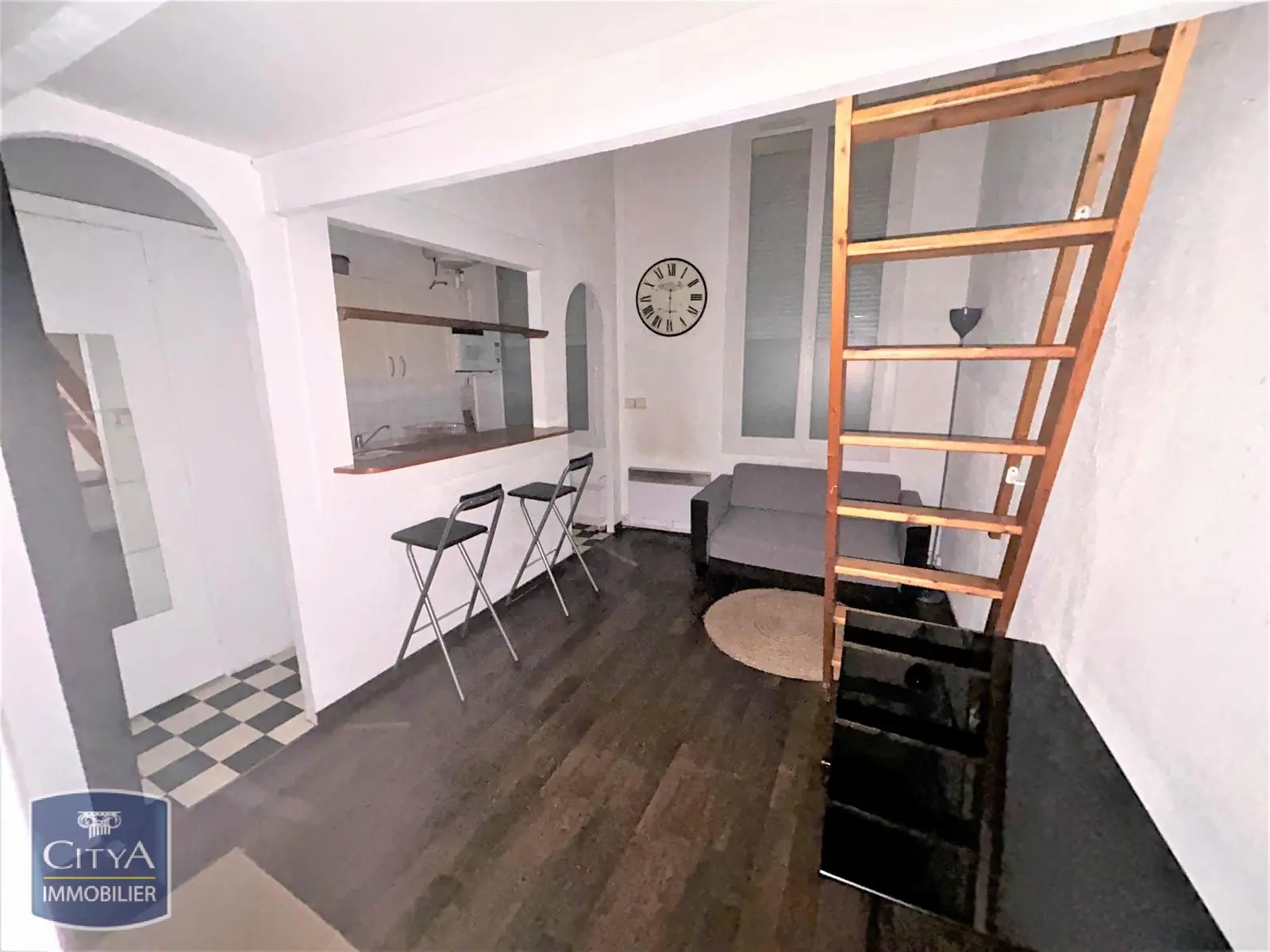 Photo 2 Appartement 1 pièce 19.69m²