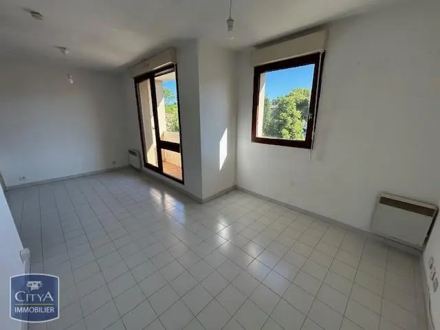 Photo 1 Appartement 1 pièce 20m²