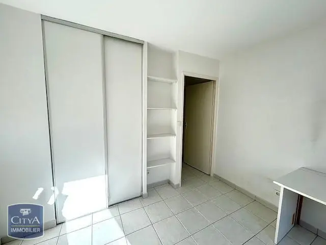 Photo 2 Appartement 1 pièce 18.85m²