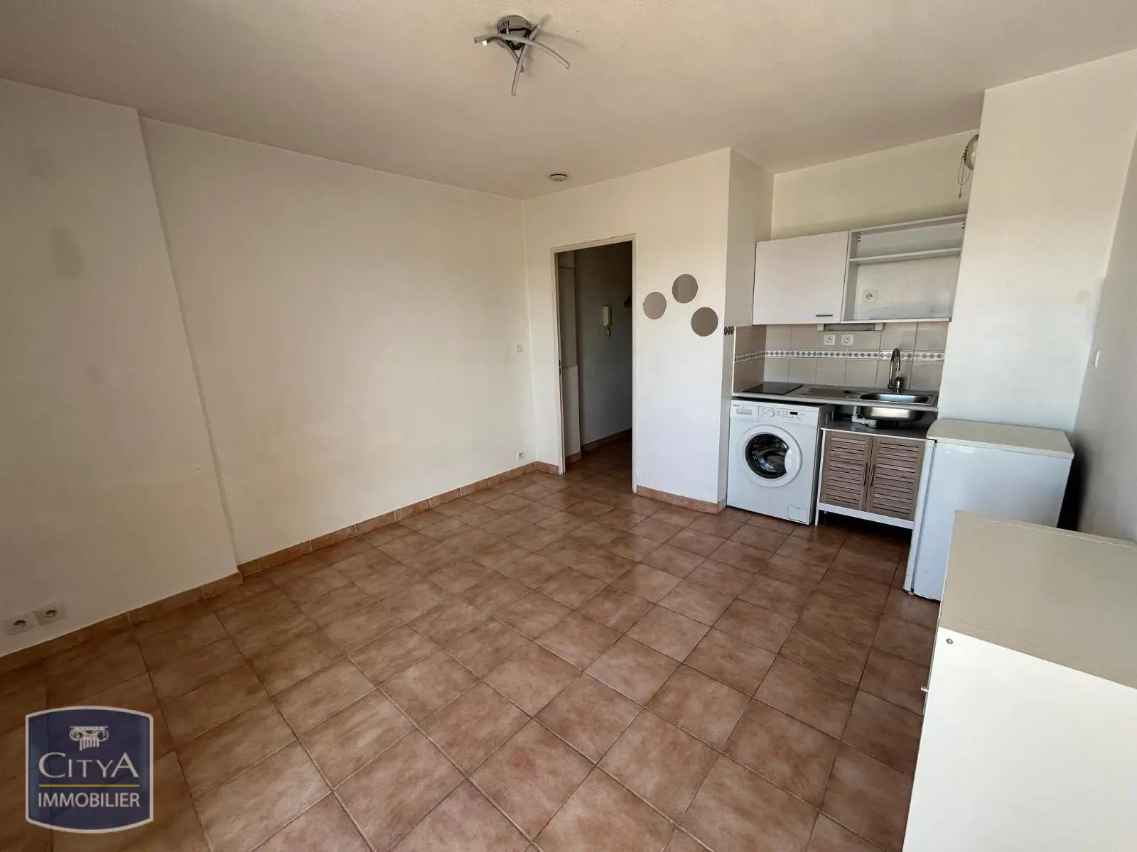 Photo 1 Appartement 1 pièce 23m²